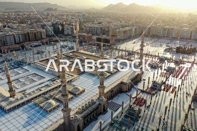 المسجد النبوي الشريف في المدينة المنورة بالمملكة العربية السعودية،أماكن إسلامية مقدسة، إسلاميات وعبادة، المعالم الدينية الإسلامية