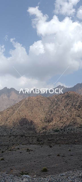معالم سياحية مشهورة ، قرية وكان فى سلطنة عمان ، مباني أثرية قديمة