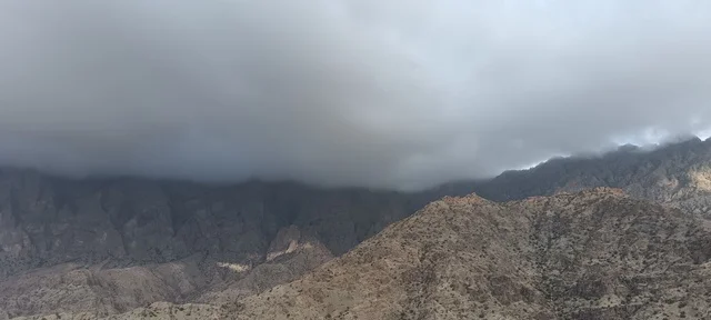 معالم سياحية مشهورة ، قرية وكان فى سلطنة عمان ، مباني أثرية قديمة