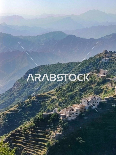 الطبيعة الساحرة والجبال الشاهقة في محافظة فيفاء بمنطقة جازان جنوب المملكة العربية السعودية، السياحة فى السعودية ، القمم والمرتفات والتكوينات الصخرية