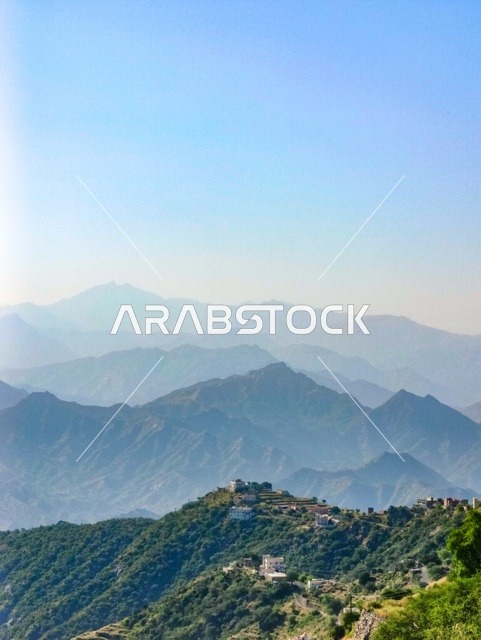 السياحة فى السعودية ، الطبيعة والجبال الشاهقة في محافظة فيفاء بمنطقة جازان جنوب المملكة العربية السعودية
