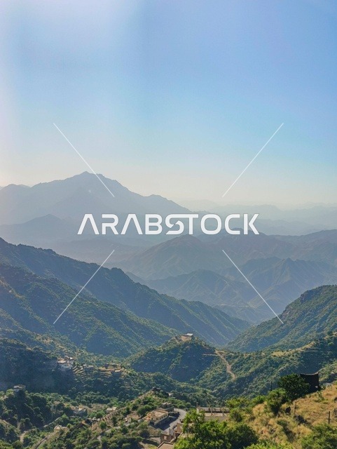 السياحة فى السعودية ، الطبيعة والجبال الشاهقة في محافظة فيفاء بمنطقة جازان جنوب المملكة العربية السعودية