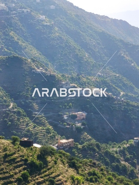 السياحة فى السعودية ، الطبيعة والجبال الشاهقة في محافظة فيفاء بمنطقة جازان جنوب المملكة العربية السعودية