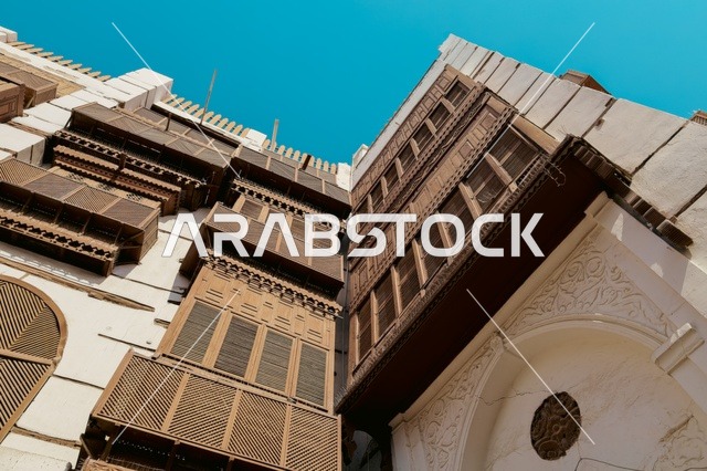 أماكن سياحية تراثية شعبية في المملكة العربية السعودية، المعالم التاريخية في حي البلد، الرواشين القديمه في المدينة التاريخية في جدة،  تصميم معماري عربي و إسلامي قديم، البيوت الأثرية في البلد التاريخي في جدة، مناطق جذب واستقطاب السياح