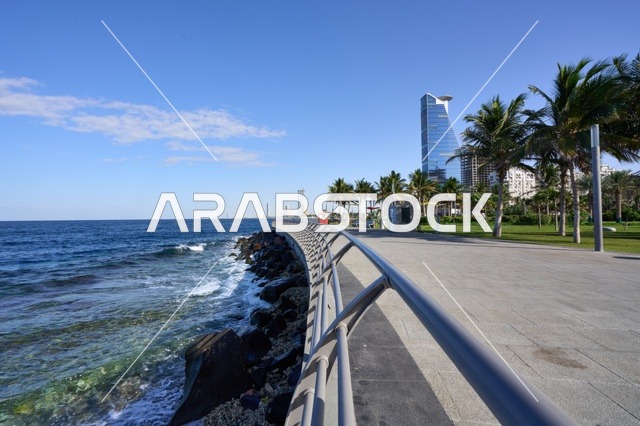 زراعة الأشجار والنباتات الخضراء لجذب السياح، الكورنيش المطل على ساحل البحر الأحمر, مناطق جذب الزوار إلى مدينة جدة الساحلية, معالم وأماكن سياحية مشهورة, الواجهة البحرية في المملكة العربية السعودية, المناظر الطبيعية المائية