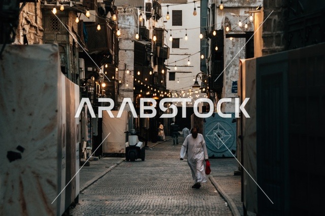 الرواشين القديمه في المدينة التاريخية في جدة، تصميم معماري عربي و إسلامي قديم، البيوت الأثرية في البلد التاريخي في جدة, أماكن سياحية تراثية شعبية في المملكة العربية السعودية، المعالم التاريخية في حي البلد