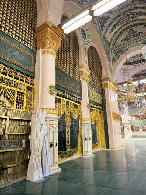 Pictures of the Rawdah Sharif in the Prophet's Mosque
