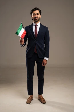 استذكار اليوم الوطني الكويتي في 25 فبراير, الاحتفال بالمناسبات والأعياد الوطنية, اظهار مشاعر الفخر بالانتماء للوطن, بورتريه لشاب عربي خليجي كويتي يرتدي الثوب بدلة رسمية يحمل علم الكويت, الاخلاص والولاء للبلاد، الجسم بالطول الكامل، خلفية بيضاء