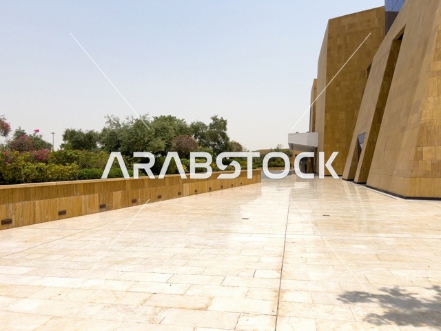 مكاتب الشركات العالمية والمرافق التجارية والترفيهية، وجهة عصرية وراقية، التصميم المعماري على الطراز الحديث ، الحي التجاري الحديث في العاصمة، حي ليسن فالي في الرياض، المطاعم والمقاهي الأنيقة ومناطق الفعاليات المفتوحة، أماكن ومساحات خضراء للمشي والاسترخاء