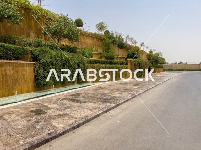 المطاعم والمقاهي الأنيقة ومناطق الفعاليات المفتوحة، حي ليسن فالي في الرياض، مكاتب الشركات العالمية والمرافق التجارية والترفيهية، وجهة عصرية وراقية، التصميم المعماري على الطراز الحديث ، الحي التجاري الحديث في العاصمة، أماكن ومساحات خضراء للمشي والاسترخاء