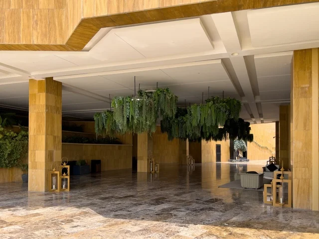 وجهة عصرية وراقية، التصميم المعماري على الطراز الحديث ، الحي التجاري الحديث في العاصمة، حي ليسن فالي في الرياض، مكاتب الشركات العالمية والمرافق التجارية والترفيهية، المطاعم والمقاهي الأنيقة ومناطق الفعاليات المفتوحة، أماكن ومساحات خضراء للمشي والاسترخاء