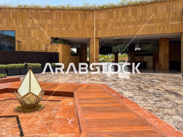 وجهة عصرية وراقية، التصميم المعماري على الطراز الحديث ، الحي التجاري الحديث في العاصمة، حي ليسن فالي في الرياض، مكاتب الشركات العالمية والمرافق التجارية والترفيهية، المطاعم والمقاهي الأنيقة ومناطق الفعاليات المفتوحة، أماكن ومساحات خضراء للمشي والاسترخاء