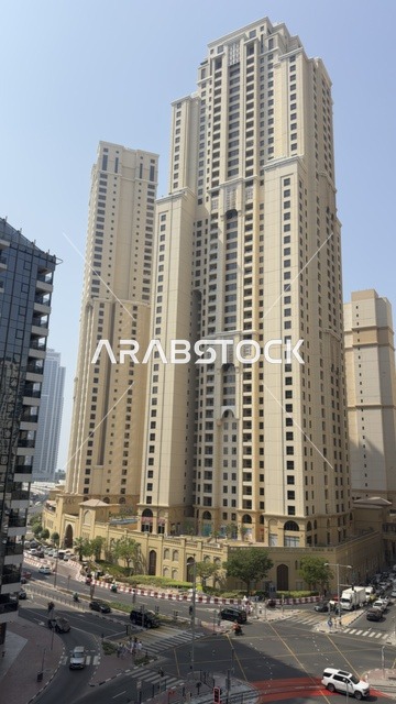 الفن الهندسي للابراج وناطحات السحاب،المباني الشاهقة في دبي بالامارات العربية المتحدة، أماكن ومعالم سياحية، التطور والتقدم العمراني للمنشآت,  مناطق جذب واستقطاب السياح من جميع انحاء العالم