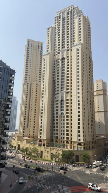 الفن الهندسي للابراج وناطحات السحاب،المباني الشاهقة في دبي بالامارات العربية المتحدة، أماكن ومعالم سياحية، التطور والتقدم العمراني للمنشآت,  مناطق جذب واستقطاب السياح من جميع انحاء العالم