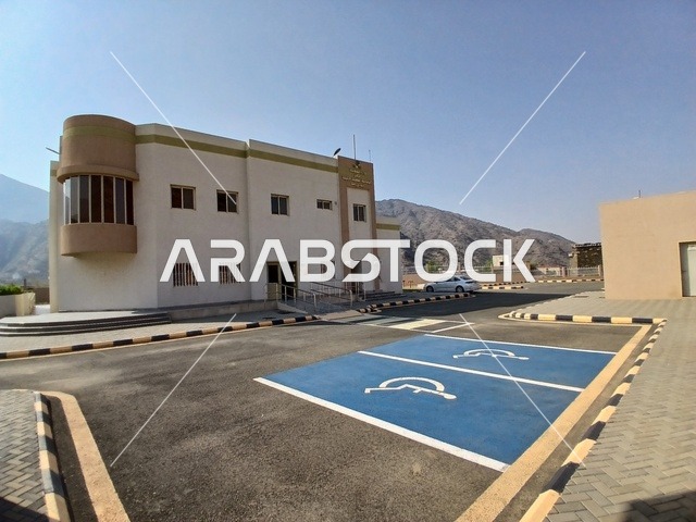 تهيئة وتجهيز المدن في الجبال والقمم والمرتفعات,مركز الرعاية الصحية  في منطقة الباحه الجبلية, خدمات الرعاية الصحية في المملكة العربية السعودية,  معالم سياحية مشهورة, الأجواء المشمسة  في سماء المناطق المرتفعة