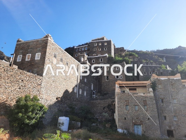 Famous tourist attractions, a tour of the heritage village of Rijal Almaa in the Asir region, ancient historical houses, historical places in the Kingdom of Saudi Arabia.