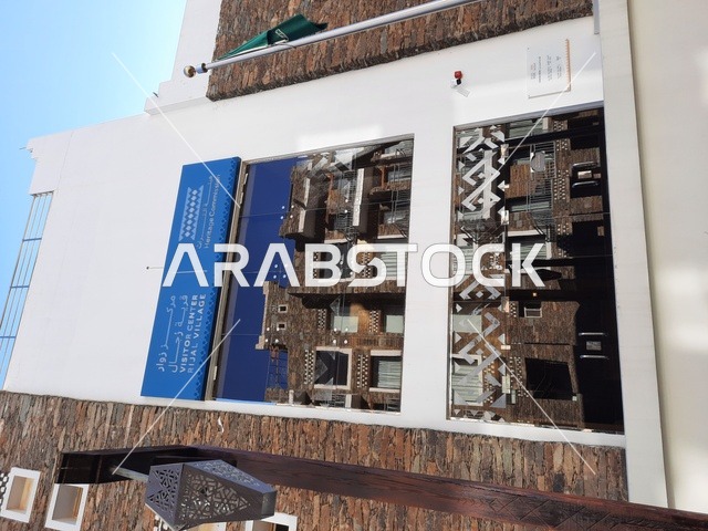 جولة في قرية رجال ألمع التراثية في منطقة عسير ، بيوت اثرية تاريخية قديمة ، معالم محافظة رجال ألمع السياحية ، أماكن تاريخية مشهورة في المملكة العربية السعودية