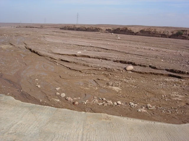 مسار السيول بالوادي ، مدينة حقل-منطقة تبوك-السعودية.