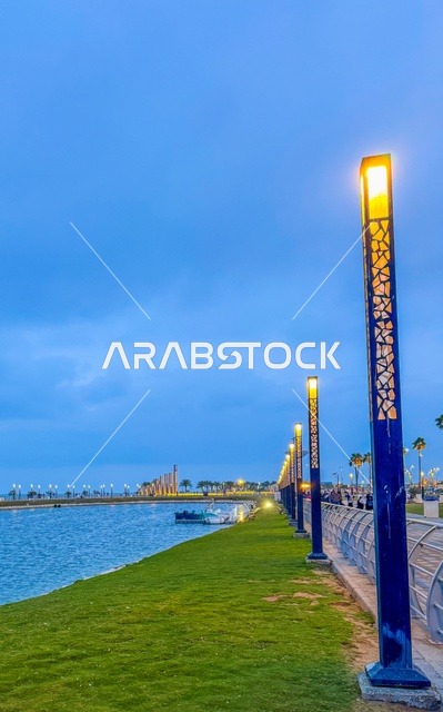 Areas for recreational trips and marine tours, a view of the Khobar Corniche in the city of Dammam, famous coastal tourist attractions in the Kingdom of Saudi Arabia, attracting and drawing tourists from all over the world.