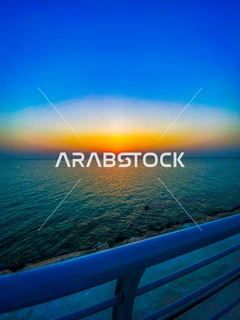 اطلالة على كورنيش الخبر في مدينة الدمام، الأماكن السياحية الساحلية المشهورة في المملكة العربية السعودية, مناطق الرحلات والجولات البحرية الترفيهية, استقطاب وجذب السائحين من جميع أنحاء العالم