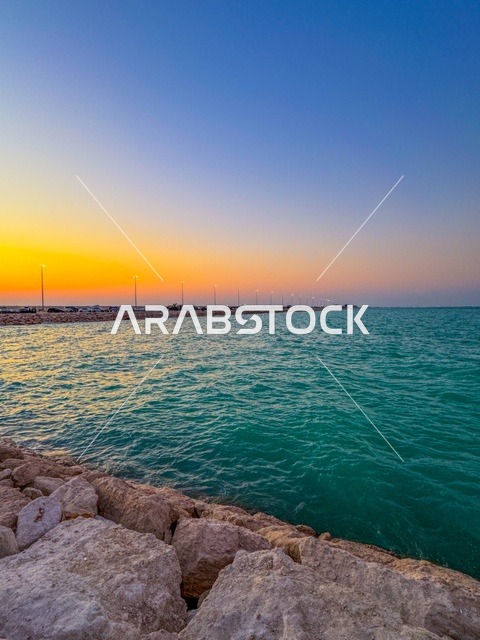 الواجهة البحريه وكورنيش الدمام،أماكن ومعالم ترفيهية عائلية، وجهه سياحية لجذب السياح إلى المملكة العربية السعودية، الأعمال الفنية الهندسية المعمارية وسط الطبيعة البحرية