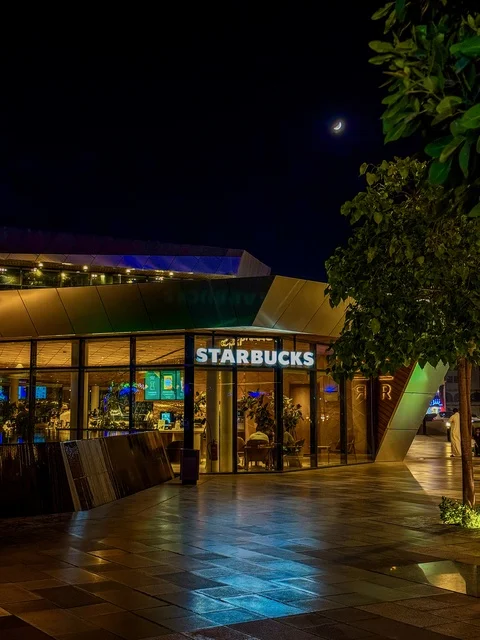 تصاميم وديكورات مميزة ، أماكن سياحية في مدينة الخبر بالمملكة العربية السعودية ، جلسات هادئة ، السياحة في السعودية ، مطاعم وكافيهات أجدان ووك في الخبر بالسعودية