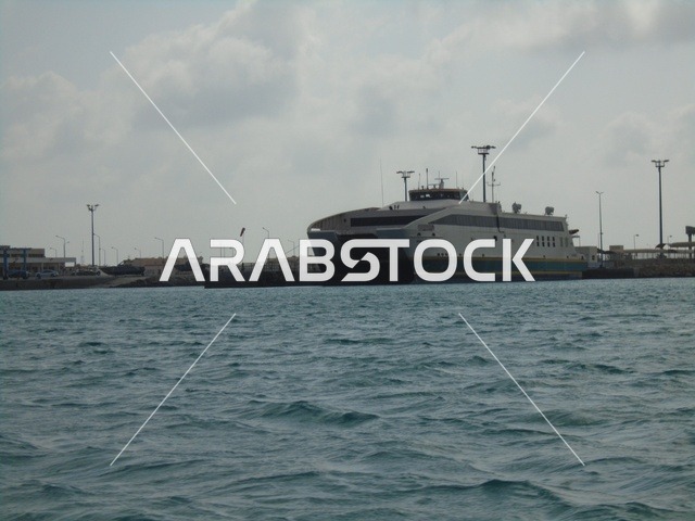 وجهات سياحية في السعودية ، جزيرة فرسان جنوب البحر الأحمر بمنطقة جازان في المملكة العربية السعودية ، جزر منطقة جازان .