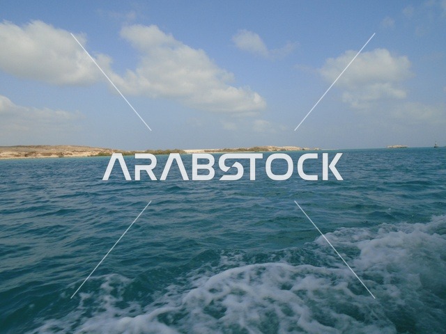 وجهات سياحية في السعودية ، جزيرة فرسان جنوب البحر الأحمر بمنطقة جازان في المملكة العربية السعودية ، جزر منطقة جازان .