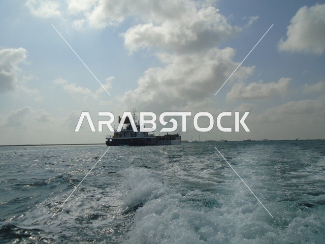 قضاء وقت ممتع في المدن الساحلية،  جزيرة فرسان جنوب البحر الأحمر بمنطقة جازان في المملكة العربية السعودية ، وجهات سياحية في السعودية ، جزر منطقة جازان .