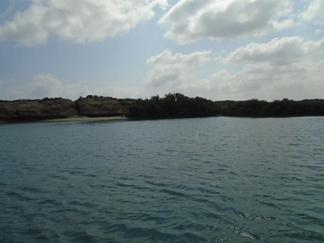 جولة بحرية ترفيهية، جزيرة فرسان جنوب البحر الأحمر بمنطقة جازان في المملكة العربية السعودية ، وجهات سياحية في السعودية ، جزر منطقة جازان .