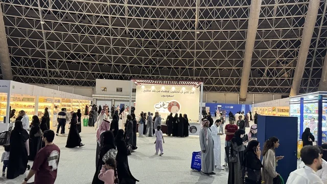 The International Book Fair in Jeddah on December 16, 2025, saw visitors from various age groups interacting with famous cultural landmarks and tourist attractions, exhibitions from the Kingdom of Saudi Arabia, enjoying time purchasing useful novels for learning and cultural enrichment, attracting and drawing tourists from around the world, and events of the Riyadh Season.