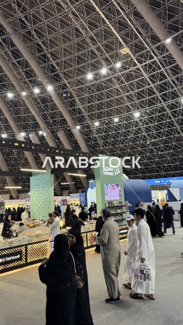 تفاعل الزوار من مختلف الفئات العمرية، معرض الكتاب الدولي في جدة 16 من ديسمبر 2025 ، المعالم والأماكن السياحية الثقافية المشهورة، معارض المملكة العربية السعودية، قضاء أوقات ممتعة في شراء الروايات المفيدة للتعلم والتثقف، استقطاب وجذب السياح من أنحاء العالم ، فعاليات موسم الرياض