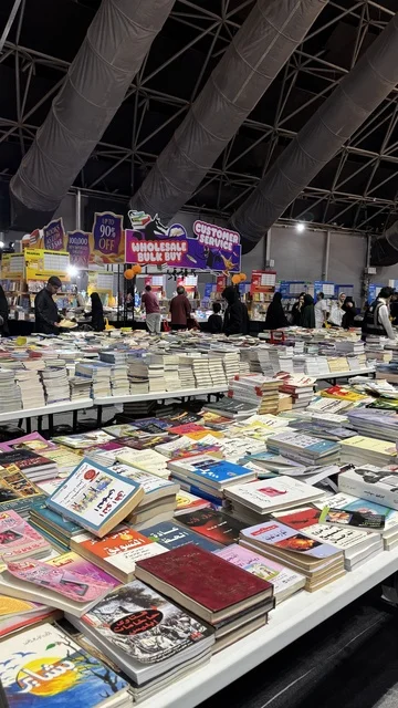 Spending enjoyable times buying useful novels for learning and culture, a collection of educational books and novels inside the International Book Fair in Jeddah on December 16, 2025. Visitors from different age groups interacted, showcasing the exhibitions of the Kingdom of Saudi Arabia, attracting and drawing tourists from around the world, and the events of the Riyadh Season.