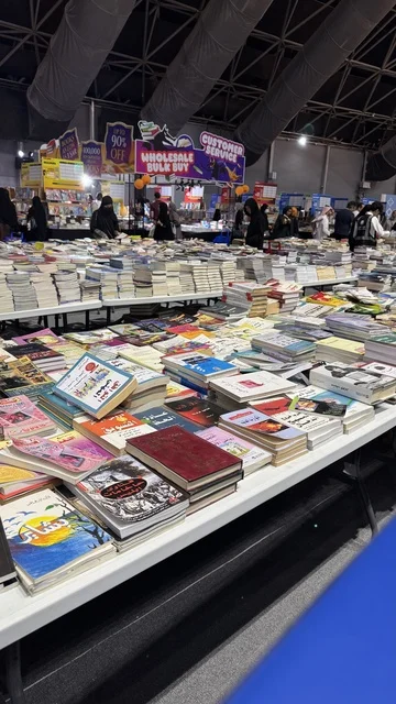 Riyadh Season events, a collection of educational books and novels at the International Book Fair in Jeddah on December 16, 2025, visitors interacted from various age groups, famous cultural landmarks and tourist attractions, exhibitions of the Kingdom of Saudi Arabia, attracting and drawing tourists from around the world.