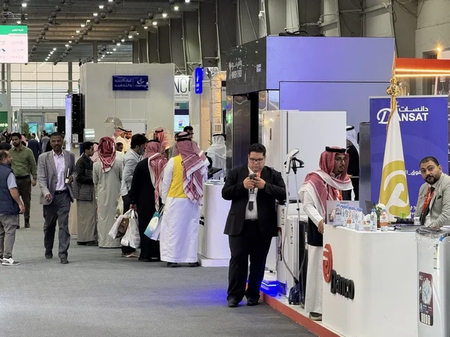 Visitors at the "Made in Saudi Arabia 2025" exhibition, a prominent industrial event aimed at enhancing Saudi national services, showcasing the quality and diversity of national industries and their innovations. The exhibition carries the slogan "We Empower Manufacturing," organized by the Saudi Export Development Authority, 2025 at the Riyadh Exhibition Center.