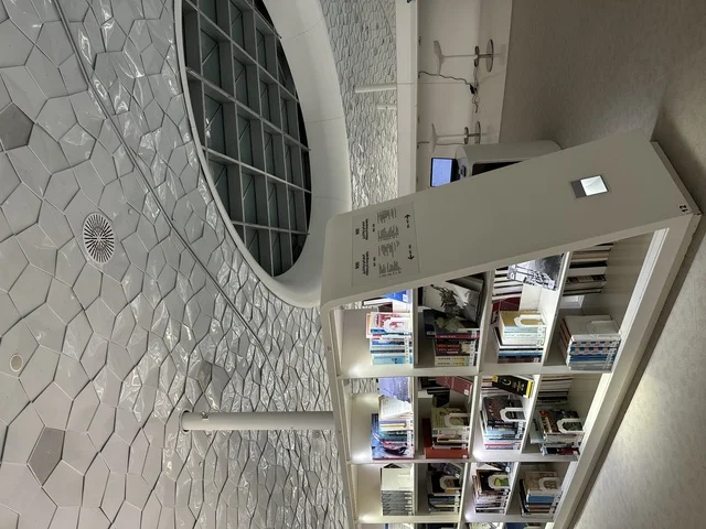 دمج التقنيات المكتبية الحديثة (QR Code) في أنظمة إدارة المكتبات الرقمية،  مكتبة مركز الملك عبدالعزيز للثقافة العالمية (إثراء) في الظهران،  بيئة ثقافية متعددة اللغات ،  فعاليات مهرجان تلال العجائب بمدينة الجبيل الصناعية بالمنطقة الشرقية، استراتيجيات الوصول للمعلومات في المراكز الثقافية السعودية