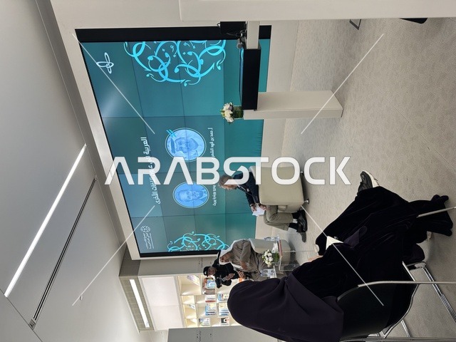 مؤتمر بعنوان "العربية في عيون اللغات الأخرى"،  فعاليات مهرجان تلال العجائب بمدينة الجبيل الصناعية بالمنطقة الشرقية، الحضور الأكاديمي المتخصص في قضايا الهوية اللغوية، إدارة حلقات النقاش الدولية بمجمع الملك سلمان العالمي للغة العربية، تحليل التفاعلات اللغوية المتعددة