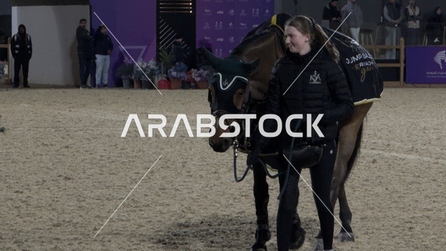 يوم التطوع العالمي 2025 في مركز الملك عبد العزيز الثقافي العالمي (إثراء)، ركوب الخيل في يوم التطوع، مناسبة لشكر المتطوعين على جهودهم والتوعية بمساهماتهم في المجتمع، المملكة العربية السعودية،زيادة الوعي العام حول أهمية العمل التطوعي في التنمية الاجتماعية