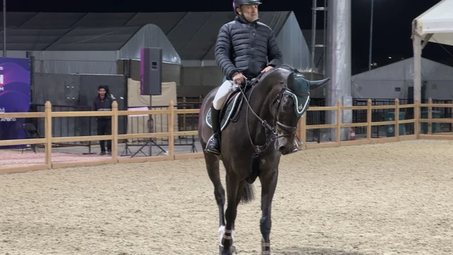 مهارة ركوب الخيل في يوم التطوع، مناسبة لشكر المتطوعين على جهودهم والتوعية بمساهماتهم في المجتمع، المملكة العربية السعودية، يوم التطوع العالمي 2025 في مركز الملك عبد العزيز الثقافي العالمي (إثراء)، زيادة الوعي العام حول أهمية العمل التطوعي في التنمية الاجتماعية