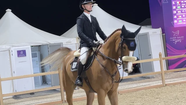 مهارة ركوب الخيل في يوم التطوع، مناسبة لشكر المتطوعين على جهودهم والتوعية بمساهماتهم في المجتمع، المملكة العربية السعودية، يوم التطوع العالمي 2025 في مركز الملك عبد العزيز الثقافي العالمي (إثراء)، زيادة الوعي العام حول أهمية العمل التطوعي في التنمية الاجتماعية