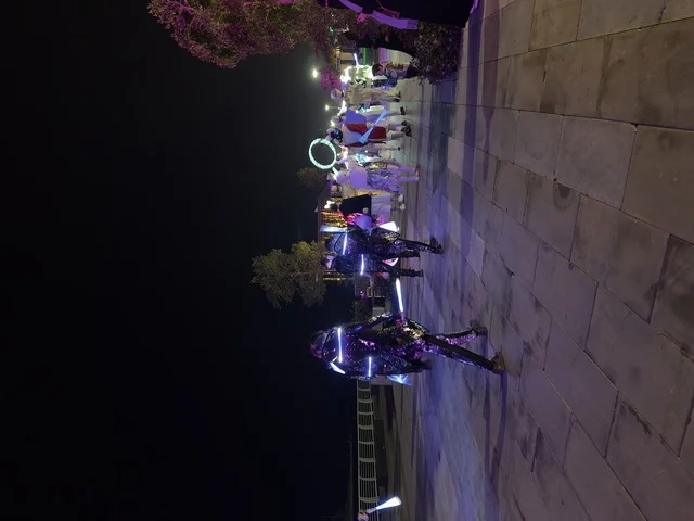 ممشي على كورنيش الجبيل ، الواجهة البحرية السياحية فى فعاليات مهرجان تلال العجائب 2025 بمدينة الجبيل الصناعية بالمنطقة الشرقية ، أنشطة ترفيهية متنوعة ،معالم سياحية مشهورة