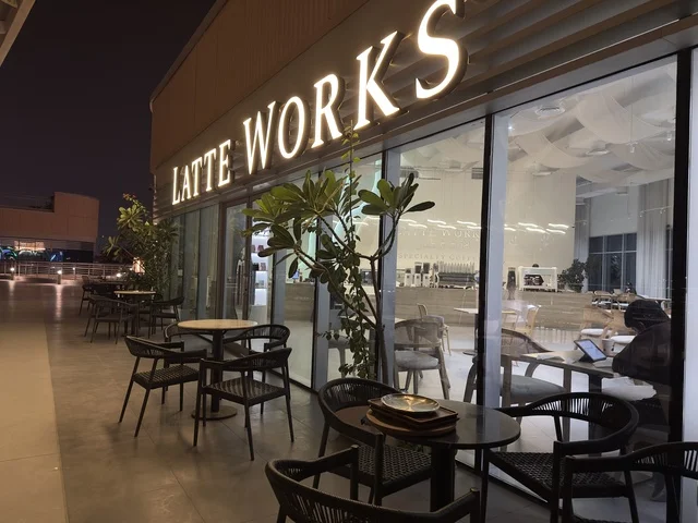 A vibrant atmosphere for 2025, an upscale coffee shop in The Move complex in Jubail Industrial City in the Eastern Province, a modern entertainment destination, a complete shopping and entertainment experience, modern facilities for families and youth.