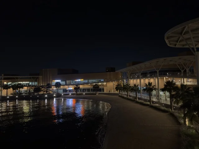 A modern entertainment destination for the Jubail Corniche, The Move complex in Jubail Industrial City in the Eastern Province, offers a complete shopping and entertainment experience, with cafes and restaurants for families and youth, and a vibrant atmosphere for 2025.