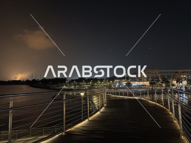 ممشي فى مجمع ذا موف بمدينة الجبيل الصناعية  في المنطقة الشرقية، تجربة تسوق وترفيه متكاملة،  وجهة ترفيهية عصرية لكورنيش الجبيل ، مقاهي ومطاعم للعائلات والشباب، أجواء نابضة بالحياة لعام ٢٠٢٥