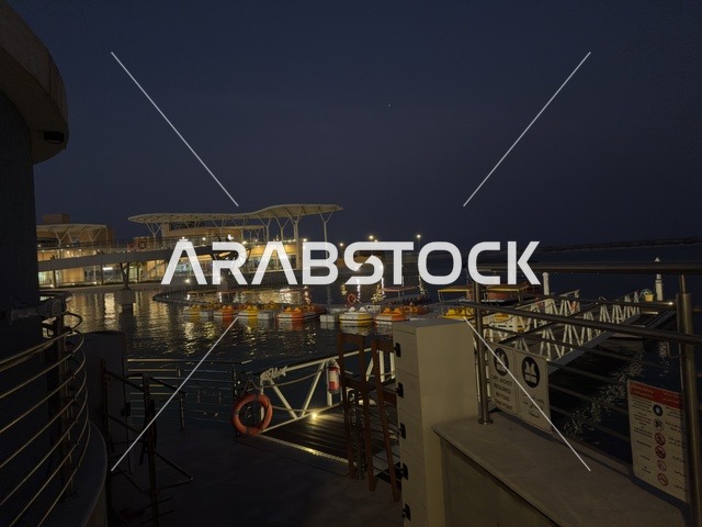 A vibrant atmosphere for the year 2025, cafes and restaurants for families and youth, a promenade in The Move complex in Jubail Industrial City in the Eastern Province, a complete shopping and entertainment experience, a modern entertainment destination for the Jubail Corniche.