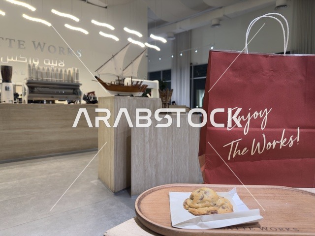 مقهي ومطعم لاتيه وركس  فى مجمع ذا موف بمدينة الجبيل الصناعية  في المنطقة الشرقية،  كورنيش الجبيل ، معلم ترفيهي وتجاري متكامل،  أجواء نابضة بالحياة لعام ٢٠٢٥