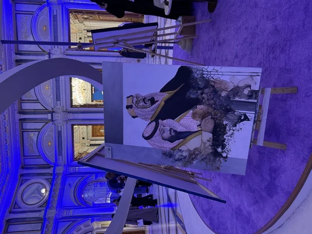 لوحة فنية بتقنية الرصاص والفحم لخادم الحرمين الشريفين الملك سلمان بن عبدالعزيز وولي عهده، ملتقى ريادة الأعمال وأنماط العمل الحديث (DeveGo 2025) في مركز الملك عبدالعزيز الدولي للمؤتمرات بمدينة الرياض، الفترة من 21 وحتى 23 من ديسمبر 2025 ، مستقبل العمل الحر والتقنيات الحديثة في المملكة العربية السعودية