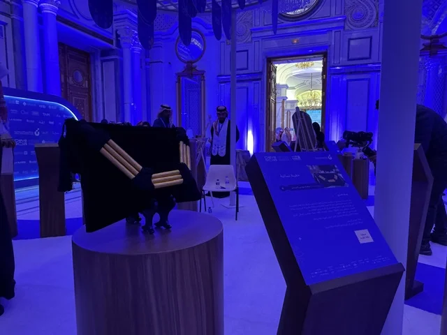 الاستمتاع بمشاريع الشركات الناشئة والأسر المنتجة، تجمع رواد الأعمال والخبراء والزوار ، ملتقى ريادة الأعمال وأنماط العمل الحديث (DeveGo 2025) في مركز الملك عبدالعزيز الدولي للمؤتمرات بمدينة الرياض، الفترة من 21 وحتى 23 من ديسمبر 2025 ، مستقبل العمل الحر والتقنيات الحديثة في المملكة العربية السعودية