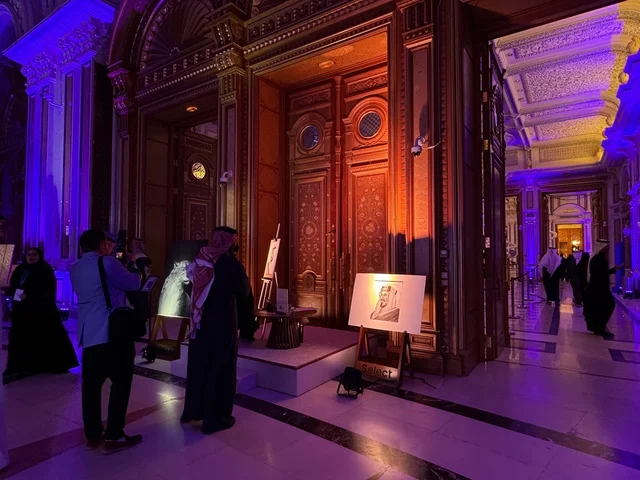 An artistic painting of the Crown Prince of the Kingdom of Saudi Arabia at the Entrepreneurship Forum and Modern Work Styles (DeveGo 2025) at the King Abdulaziz International Conference Center in Riyadh, from December 21 to 23, 2025, gathering entrepreneurs, experts, and visitors, the future of freelance work and modern technologies.