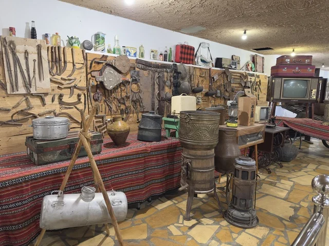 1766643854DvsHDgKLUL